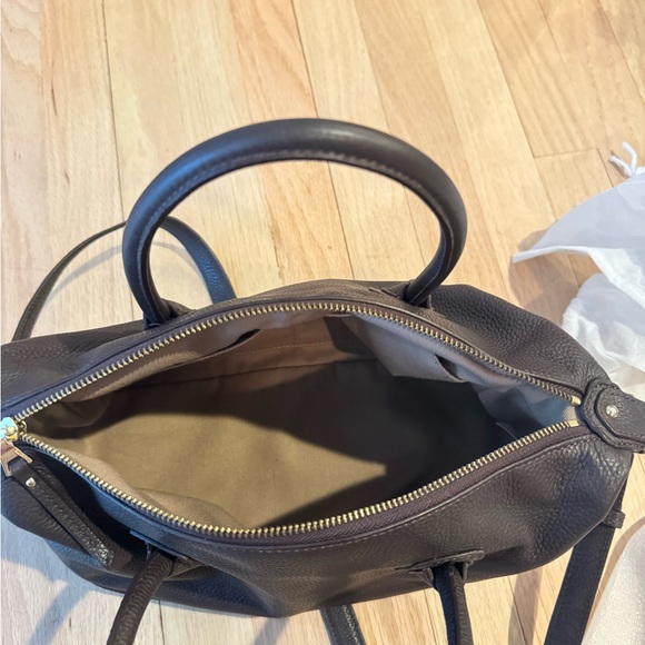 Talbots gorgeous chocolate brown leather. Detachable strap & top handle design - Picture 11 of 14